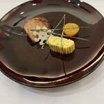 ガーデンダイニング 環樂 - 焼　物　北海道産鰤の塩麹焼き　金柑蜜煮　雪輪蓮根　　あおさのりの出汁巻き玉子 → 鰤の脂を塩麹包み込み白ごはん最適な一品笑 出汁効きまくりの玉子焼き美味い、金柑、雪輪蓮根箸休めに丁度良い