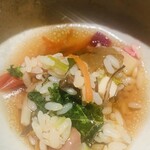 nôtori - ⑩【やさいめし】
      ★ 自家製醬2種（椎茸、トマト）の醬めし？と30種以上の季節野菜の混ぜご飯+野菜の端材のコンソメの茶漬け