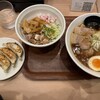 麺処直久 丸の内オアゾ店