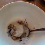 SMAAK - こう　　菊芋ポタージュ　リンゴと、香りが良く　トンカ豆がサクサクでおいしい