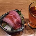 어사이슈보 비아큐우 - 로스트 비프 샐러드