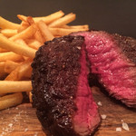 Ata - 牛イチボのグリル＋フレンチフライ