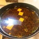 鳥料理 かね正 - 鶏丼の赤だし