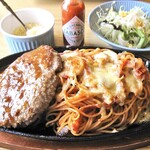 ジロー - 焼きチーズハンバーグ＆ナポリタン