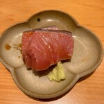 すしやのたい悟 - めじ鮪藁焼さんでーす。①