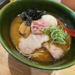 焼きあご塩らー麺 たかはし - 