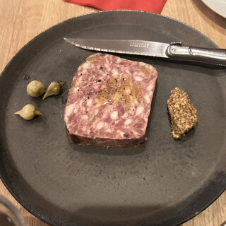 メグロ アンジュール_1