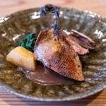 2025.12 コガモ半身焼き レバーとハツと砂肝と内臓脂肪添え レバーソース ちぢみほうれん草 黄人参