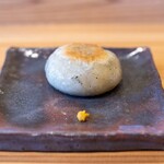 柚木元 - 2025.12 猪と紅玉（りんご）のおやき 芥子