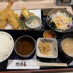 板前バル LIVE FISH MARKET - 板前の天麩羅御膳 全景