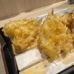 板前バル LIVE FISH MARKET - キス天が二尾も！