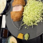 ごちそうとんかつ 豚の恵み - 