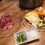 Farm Dining MOCO - ラムしゃぶ1500円、野菜500円