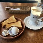 びっくりドンキー - 料理写真:プレーントーストセット４１０円。