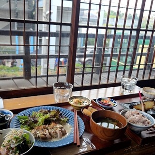 炭焼き ミンナミ食堂_0