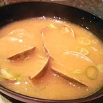 すしの関 - アサリの味噌汁