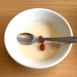 台湾料理 あじ仙 - 杏仁豆腐