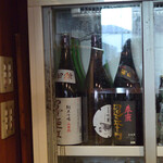 日の丸や - 出番を待つ一升瓶