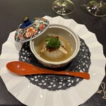 トゥ・ラ・ジョア イズム - 