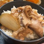 呑み食い処・宗次郎 - ミニ生姜焼き丼の完成