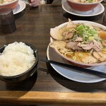 濃厚熟成醤油らーめん 拉ノ刻 - 