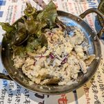 ら京 - ポテサラを混ぜ合わせたところ