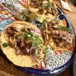 ボラーチョス 広島 - タコス　ビーフ(細切り牛肉）