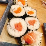 磯丸水産 - 鉄火サーモン巻き