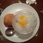 南洋飯店 - 胡麻団子、杏仁豆腐