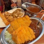 カレーの市民アルバ - 「ダブルカツカレー」1,400円＋「しょうが焼き」250円＋「エビフライ」180円＋「から揚げ(2個)」260円