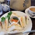 ヒロコーヒー 箕面小野原店 - 