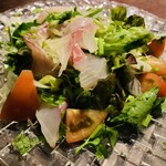 横浜トリスバー - 鯛とパクチーのマリネサラダ