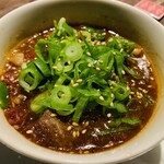 横浜トリスバー - 創業以来の牛スジ煮