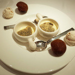 レストラン コバヤシ - 小菓子はゴボウのわらびもち、ベジタンティーニ、メレンゲの焼き菓子