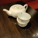 航天 - セットのお茶　口の中サッパリとします。おかわりもしてくれます