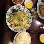 Kouraku - 野菜炒めライス 740円  ボリュームあり、ごはんがチョット硬いかな？