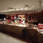 クラブハリエ 日本橋三越店 - 外観