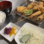 串かつ 七福神 - 盛り合わせ定食¥980(平日限定ランチメニュー)