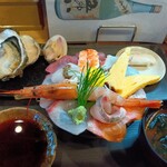 居酒屋 木漏れ日 - 料理写真:日曜限定の海鮮丼（セット）