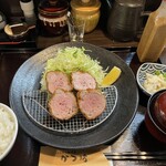 とんかつ専門店 かつ坊 - ヒレカツ定食(中)