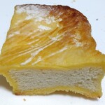 石窯ベーカリー ブロッドン - 厚切りフレンチトースト メープル断面