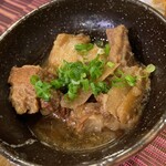 山陰漁酒場 丸善水産  - 牛すじ煮込み
