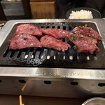 焼肉ホルモン ボンズ - 