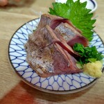 釣宿酒場 マヅメ - ｶﾂｵたたき(量… なるほど)