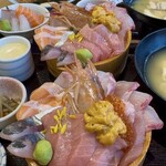 Tonkoya FISH MARKET - 