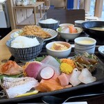 Tonkoya FISH MARKET - 