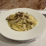 Lamp - 松茸と鶏ササミのクリームタリアテッレ