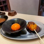 野菜巻き串と焼き鳥 串とメシにはサケキタル。 - 