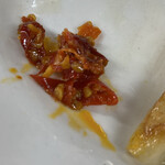 丸福 - 卓上の薬味も活躍