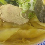 朝市食堂 - ワンタンメン（アップ）